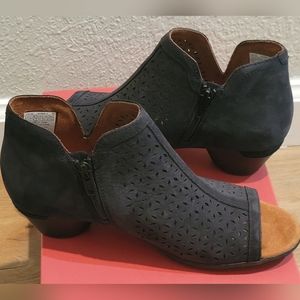 Rockport Cobb Hill Laurel Open Toe Bootie Black Sz. 6.5M